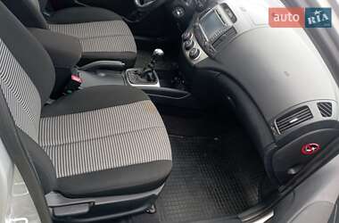 Седан Hyundai Elantra 2010 в 