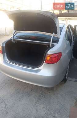 Седан Hyundai Elantra 2010 в 
