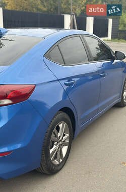 Седан Hyundai Elantra 2016 в 
