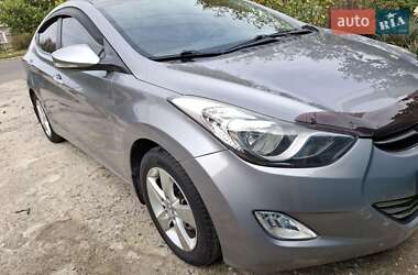 Седан Hyundai Elantra 2013 в 