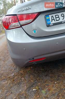 Седан Hyundai Elantra 2012 в 