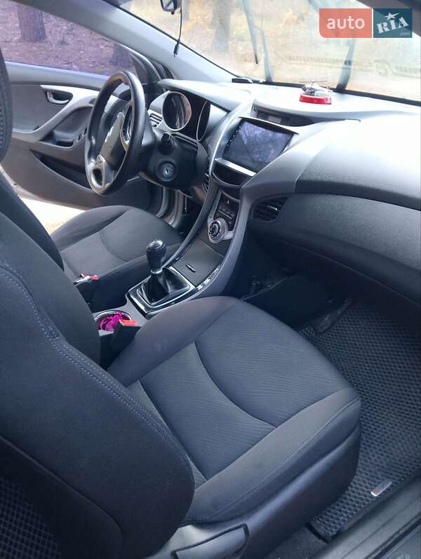 Седан Hyundai Elantra 2012 в Ирпене фото 18 Седан Hyundai Elantra 2012 в Ирпене