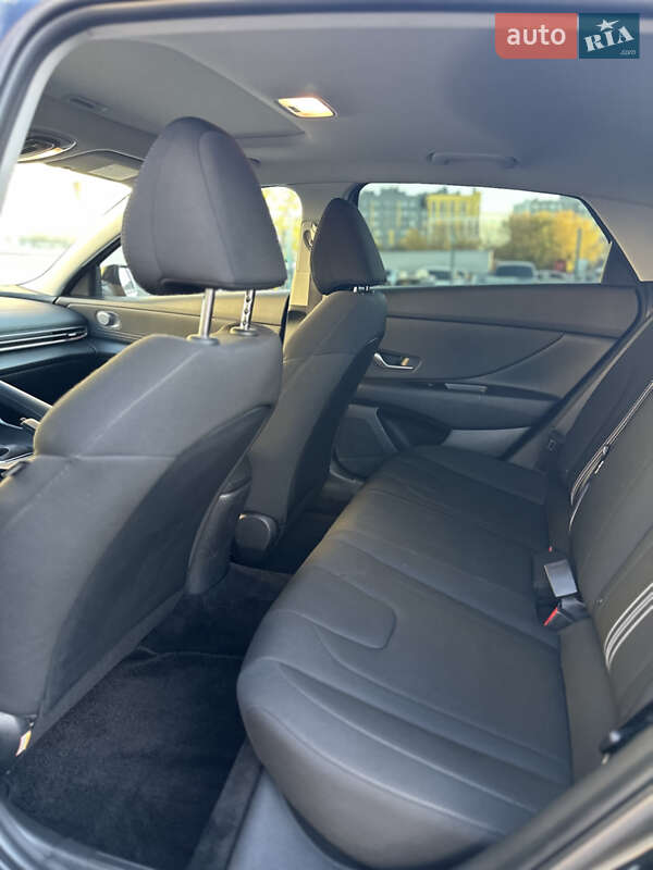 Седан Hyundai Elantra 2023 в Львове фото 59 Седан Hyundai Elantra 2023 в Львове