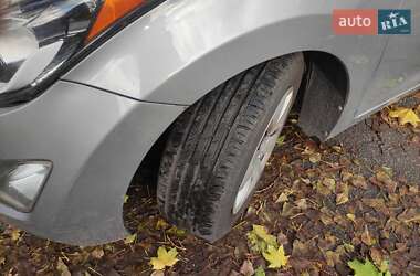 Седан Hyundai Elantra 2015 в 