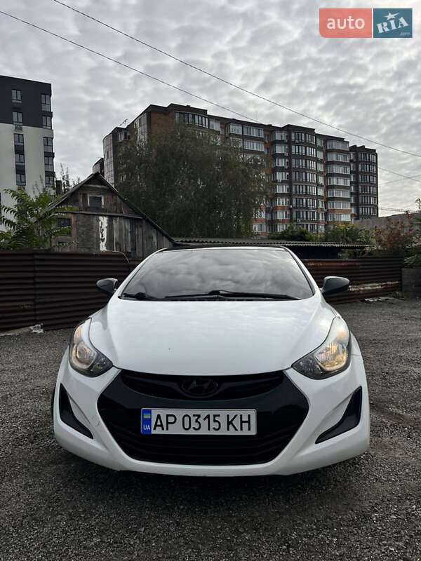Седан Hyundai Elantra 2015 в Запорожье
