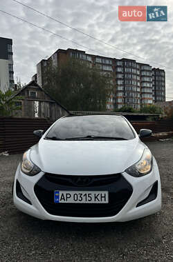 Седан Hyundai Elantra 2015 в 