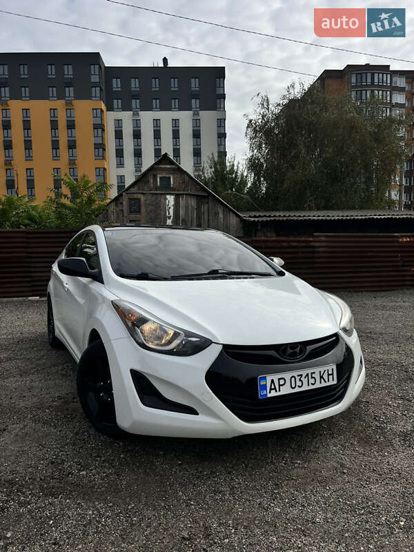 Седан Hyundai Elantra 2015 в Запорожье