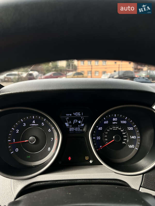 Седан Hyundai Elantra 2015 в Запорожье