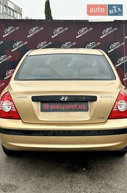 Седан Hyundai Elantra 2004 в  фото 9 Седан Hyundai Elantra 2004 в
