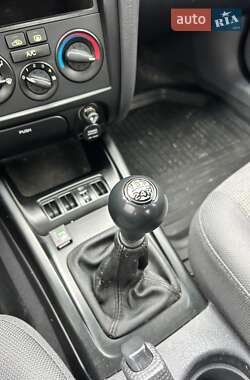 Седан Hyundai Elantra 2004 в  фото 16 Седан Hyundai Elantra 2004 в