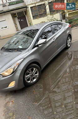 Седан Hyundai Elantra 2012 в 