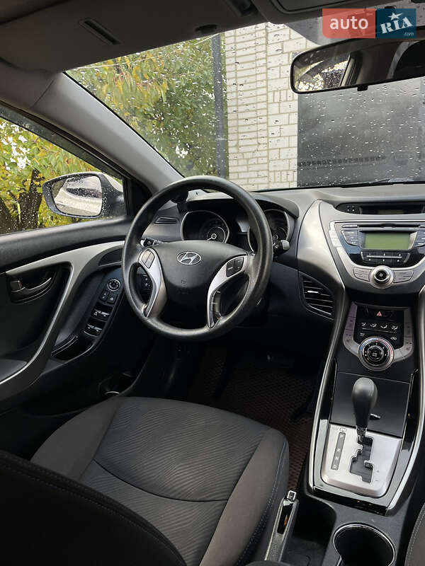 Седан Hyundai Elantra 2013 в Голованевске фото 12 Седан Hyundai Elantra 2013 в Голованевске