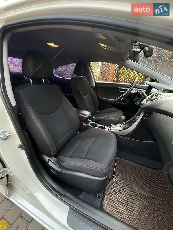 Седан Hyundai Elantra 2013 в Голованевске фото 17 Седан Hyundai Elantra 2013 в Голованевске