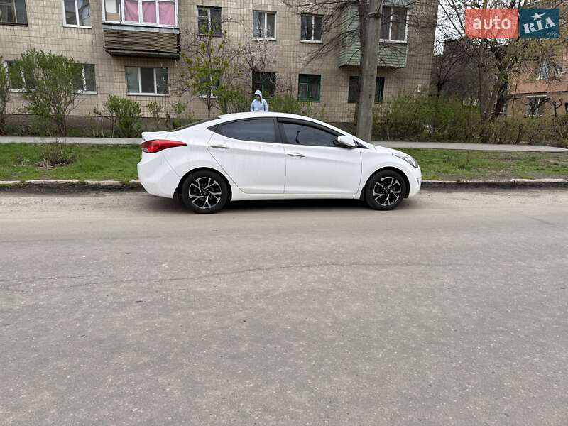 Седан Hyundai Elantra 2012 в Кобеляках фото 4 Седан Hyundai Elantra 2012 в Кобеляках