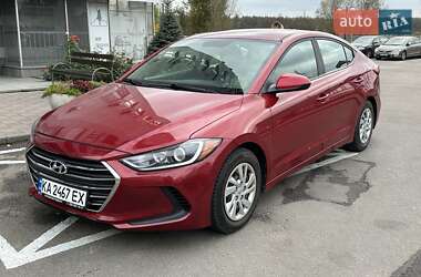Седан Hyundai Elantra 2016 в Киеве
