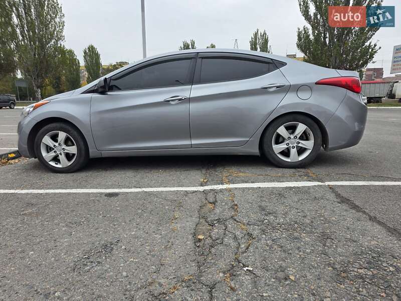 Седан Hyundai Elantra 2013 в Дніпрі фото 4 Седан Hyundai Elantra 2013 в Дніпрі
