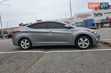 Седан Hyundai Elantra 2013 в 