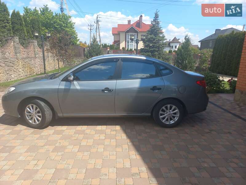 Седан Hyundai Elantra 2010 в Киеве фото 3 Седан Hyundai Elantra 2010 в Киеве