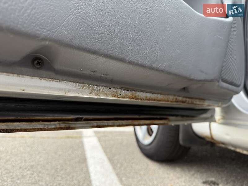 Седан Hyundai Elantra 2006 в Киеве