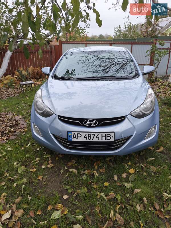 Седан Hyundai Elantra 2011 в Киеве