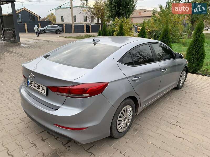 Седан Hyundai Elantra 2016 в Кривом Роге фото 3 Седан Hyundai Elantra 2016 в Кривом Роге