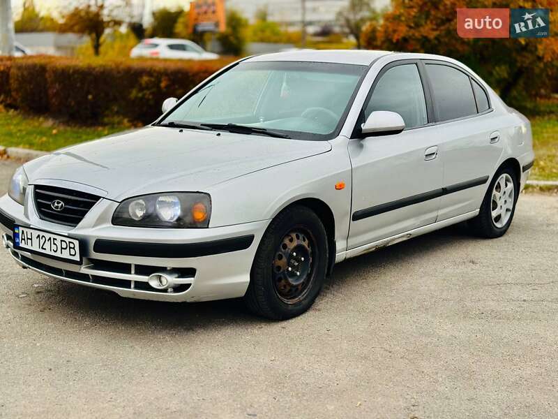 Hyundai Elantra 2004