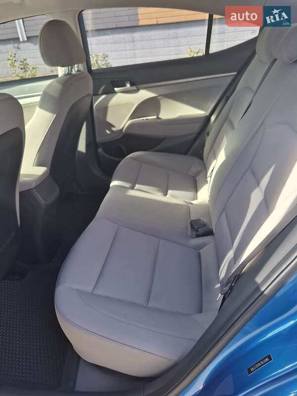 Седан Hyundai Elantra 2017 в Киеве фото 6 Седан Hyundai Elantra 2017 в Киеве