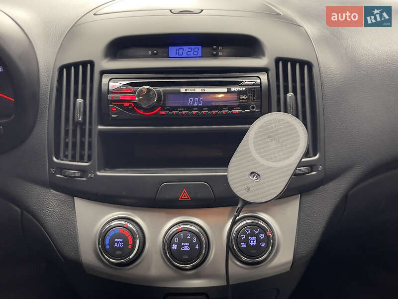 Седан Hyundai Elantra 2010 в Харькове фото 18 Седан Hyundai Elantra 2010 в Харькове