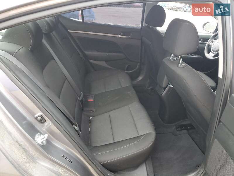 Седан Hyundai Elantra 2018 в Львове фото 10 Седан Hyundai Elantra 2018 в Львове