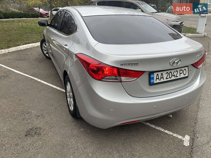 Седан Hyundai Elantra 2012 в Киеве фото 2 Седан Hyundai Elantra 2012 в Киеве