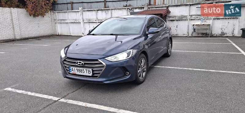 Седан Hyundai Elantra 2018 в Киеве фото Седан Hyundai Elantra 2018 в Киеве