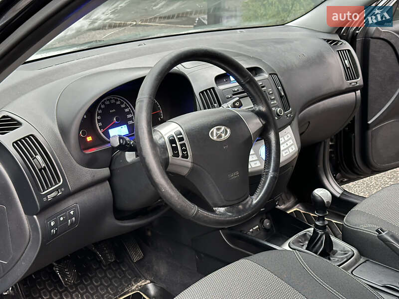 Седан Hyundai Elantra 2011 в Харькове фото 13 Седан Hyundai Elantra 2011 в Харькове