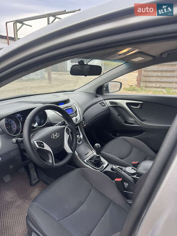 Седан Hyundai Elantra 2011 в Болехове фото 15 Седан Hyundai Elantra 2011 в Болехове