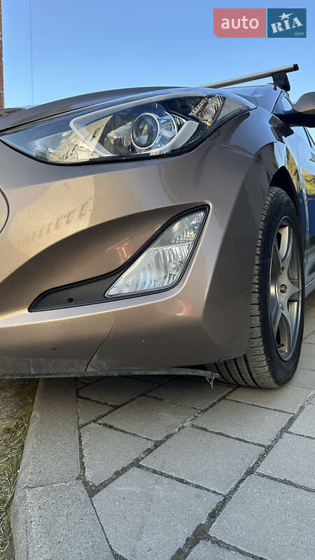 Седан Hyundai Elantra 2014 в Львове фото 4 Седан Hyundai Elantra 2014 в Львове