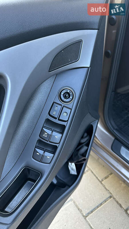 Седан Hyundai Elantra 2014 в Львове фото 15 Седан Hyundai Elantra 2014 в Львове