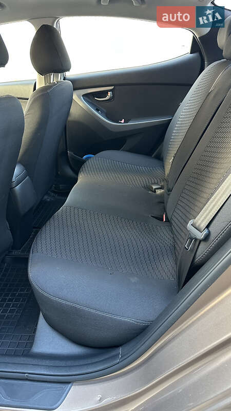 Седан Hyundai Elantra 2014 в Львове фото 19 Седан Hyundai Elantra 2014 в Львове
