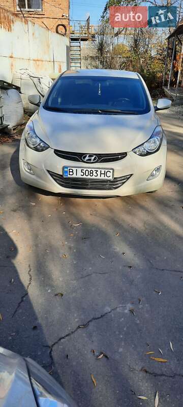 Седан Hyundai Elantra 2012 в Виннице