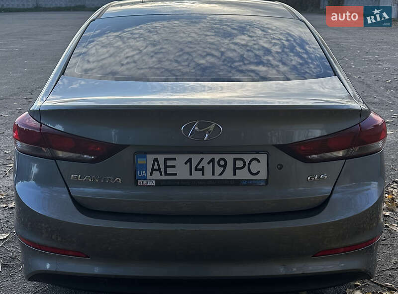 Седан Hyundai Elantra 2016 в Киеве фото 5 Седан Hyundai Elantra 2016 в Киеве