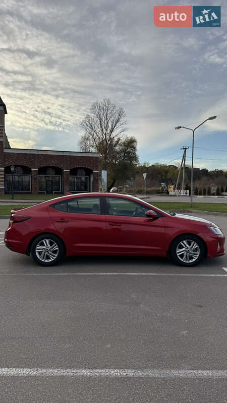 Седан Hyundai Elantra 2020 в Киеве