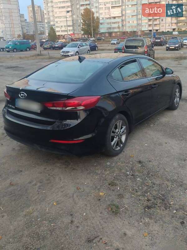 Седан Hyundai Elantra 2018 в Киеве фото 3 Седан Hyundai Elantra 2018 в Киеве