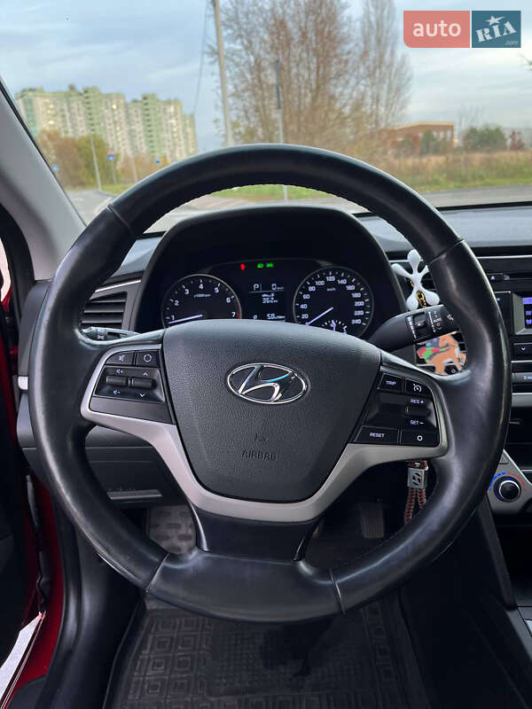 Седан Hyundai Elantra 2018 в Києві фото 12 Седан Hyundai Elantra 2018 в Києві