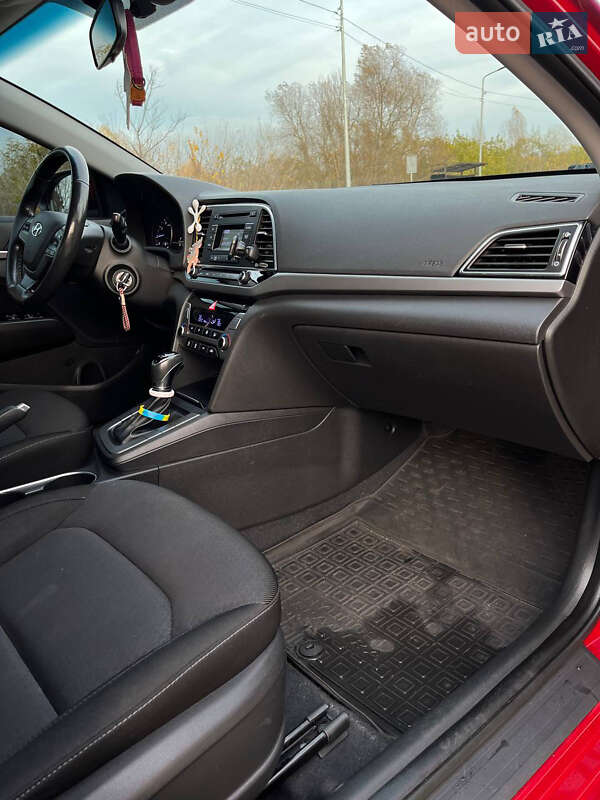 Седан Hyundai Elantra 2018 в Києві фото 18 Седан Hyundai Elantra 2018 в Києві