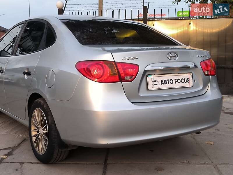 Седан Hyundai Elantra 2010 в Києві фото 8 Седан Hyundai Elantra 2010 в Києві