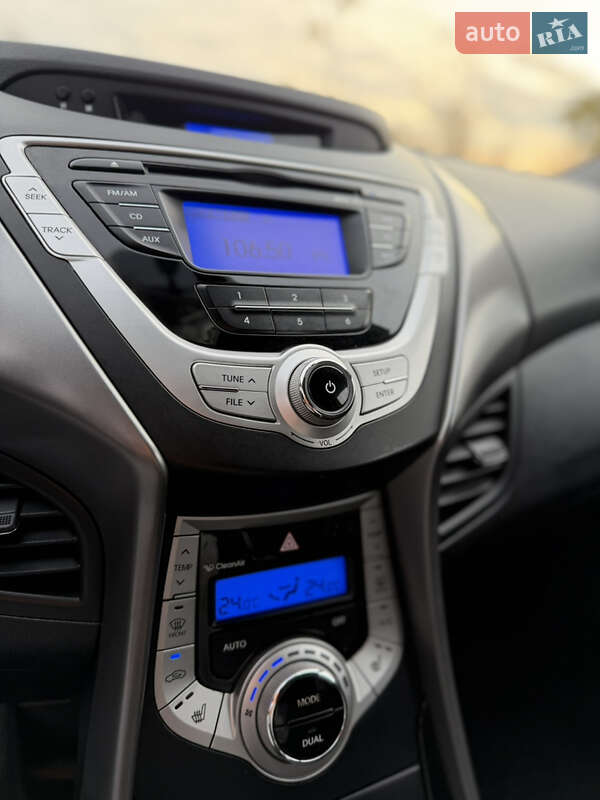 Седан Hyundai Elantra 2012 в Киеве фото 23 Седан Hyundai Elantra 2012 в Киеве