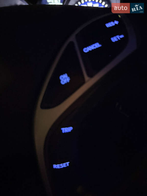 Седан Hyundai Elantra 2012 в Киеве фото 35 Седан Hyundai Elantra 2012 в Киеве