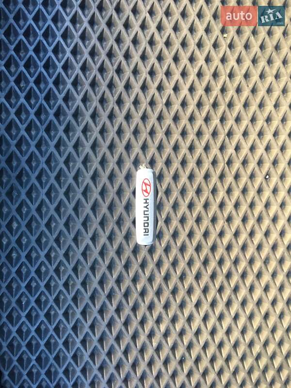 Седан Hyundai Elantra 2018 в Киеве