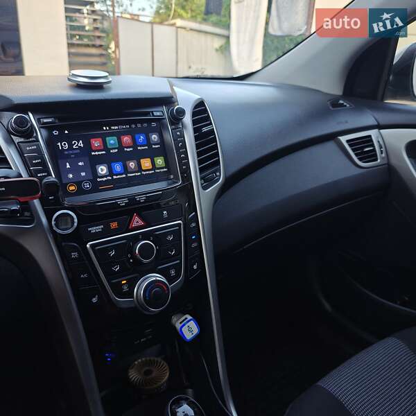 Хэтчбек Hyundai Elantra 2016 в Мукачево фото 4 Хэтчбек Hyundai Elantra 2016 в Мукачево