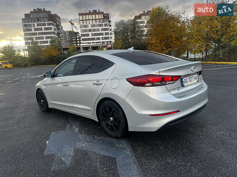 Седан Hyundai Elantra 2016 в Ужгороде фото 5 Седан Hyundai Elantra 2016 в Ужгороде
