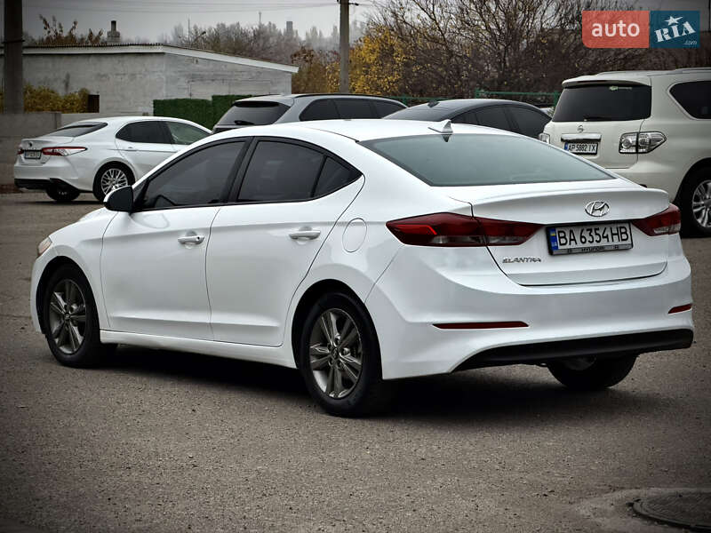 Седан Hyundai Elantra 2017 в Запорожье