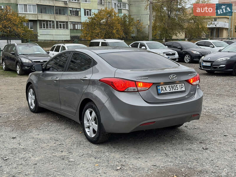 Седан Hyundai Elantra 2012 в Полтаве фото 3 Седан Hyundai Elantra 2012 в Полтаве